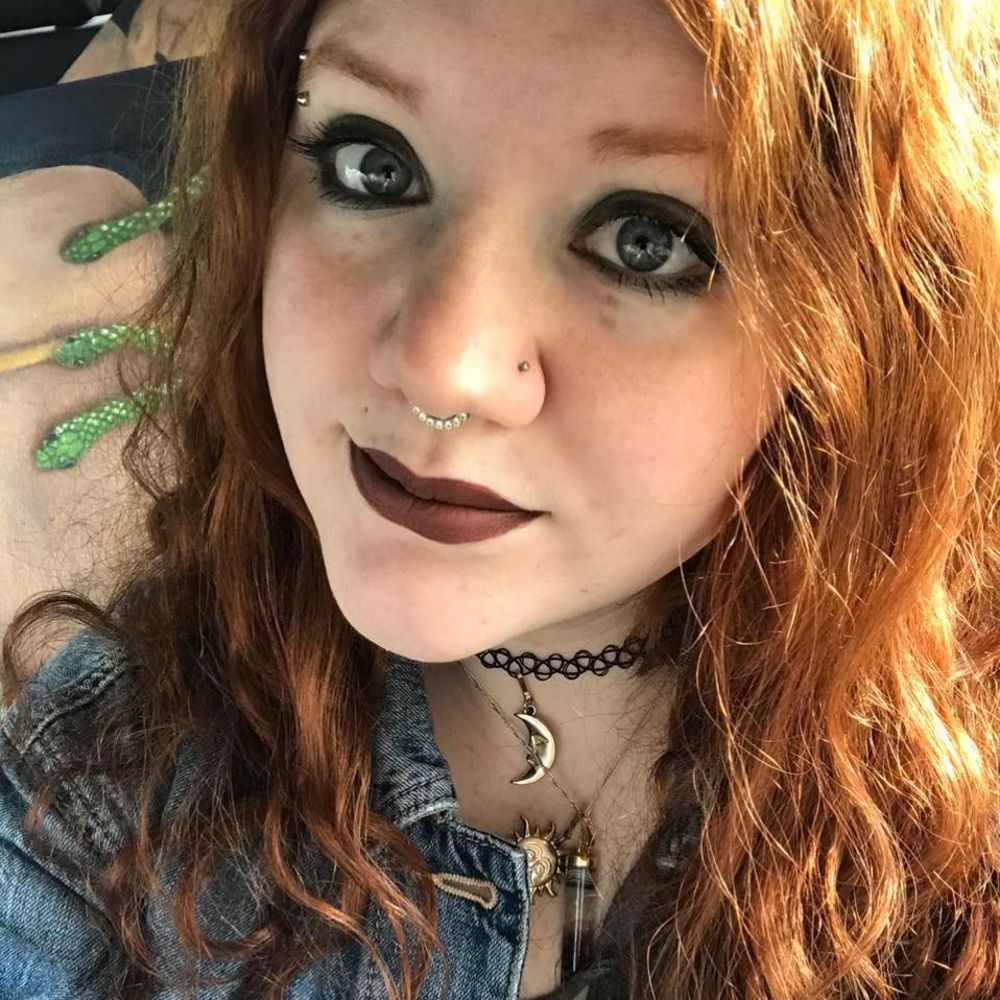 Meet your Posher, Leah